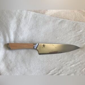 SHUN Hikari Damascus Chef Knife with Natural Wood Handle and Red Accents